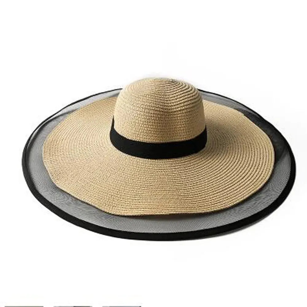 chapeau de paille et bord en tulle