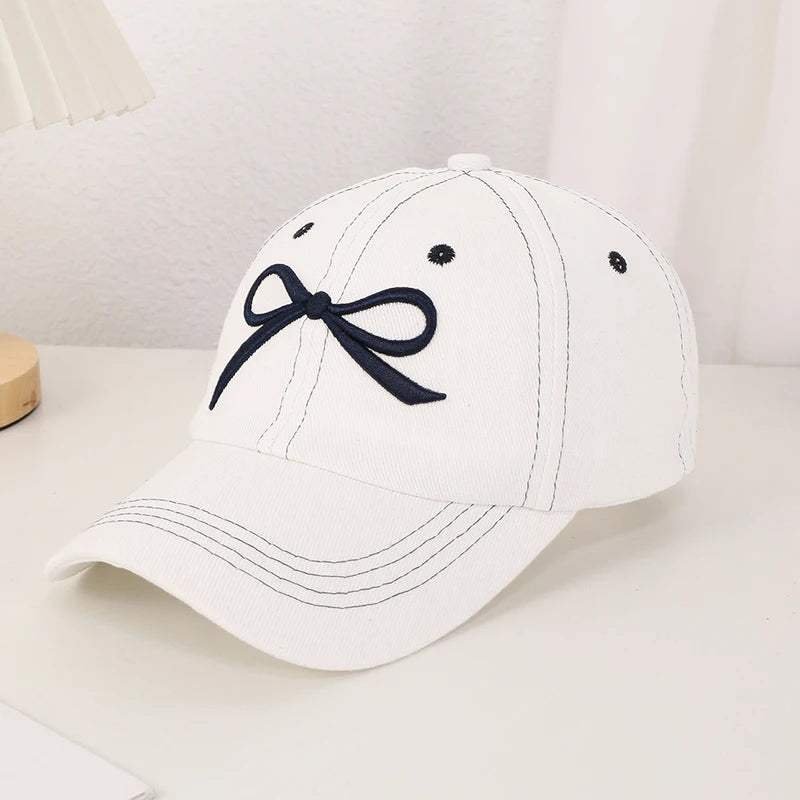 casquette blanche douce ligne