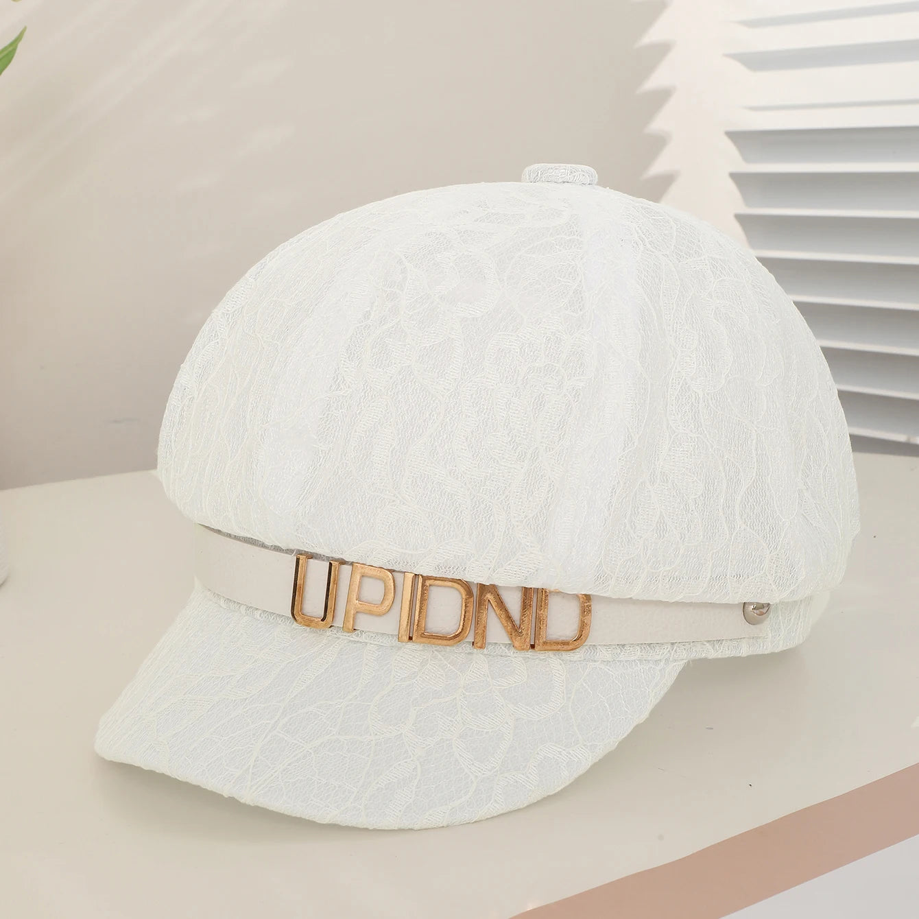 casquette femme citadine blanche