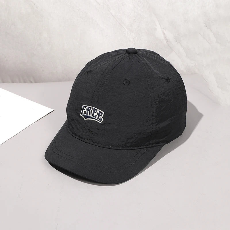 casquette noire free