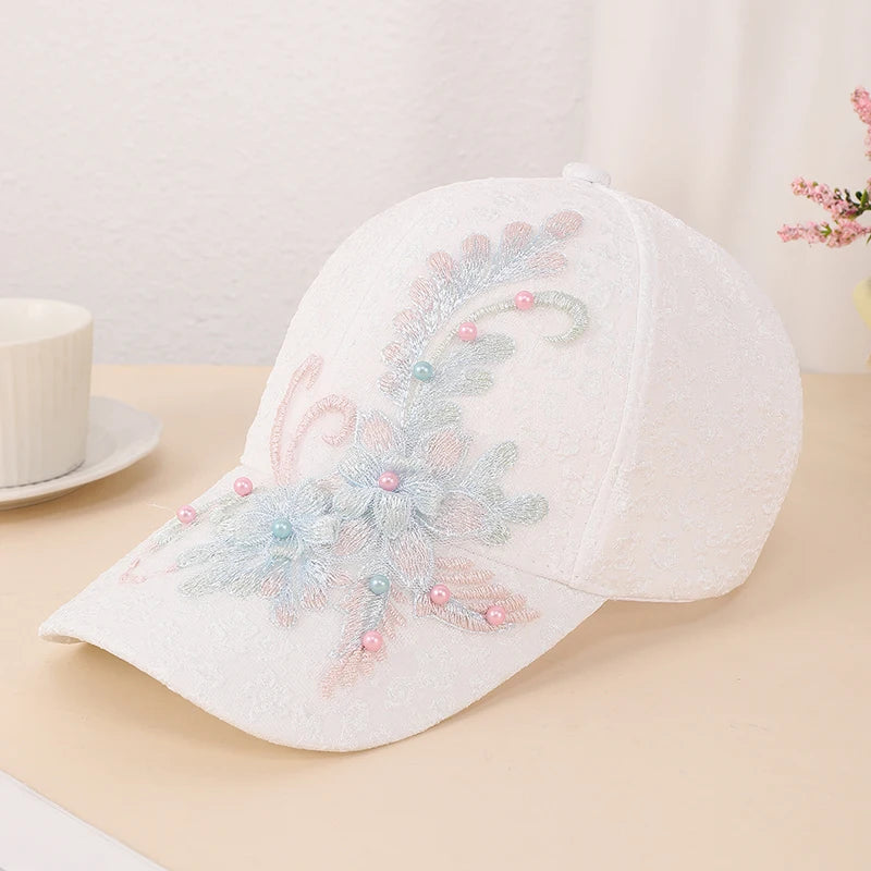 casquette blanche brodée