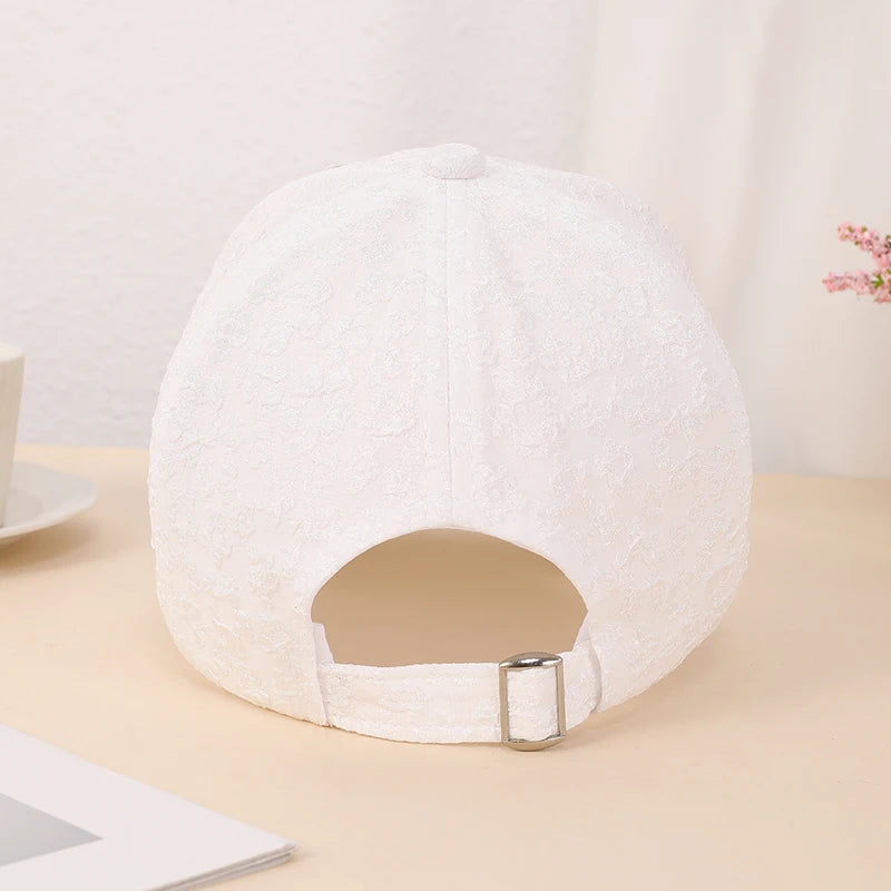 casquette blanche brodée