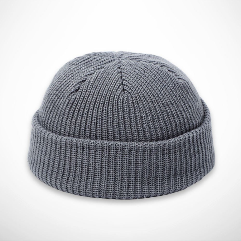 Nils Beanie – Docker-style short knit beanie