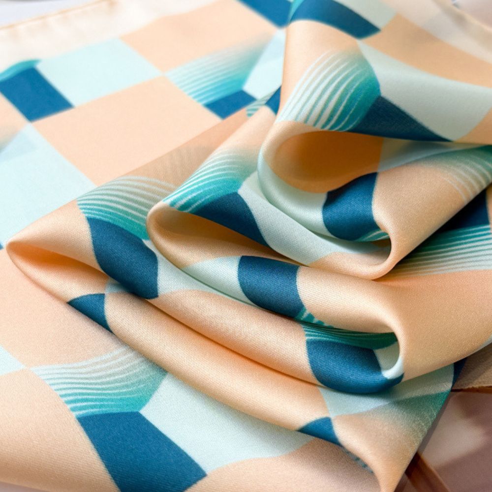 Foulard Annika – Foulard carré à motif géométrique