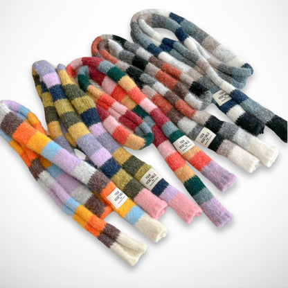 Langer, mehrfarbig gestreifter Schal – Dünner und warmer Schal für den Winter